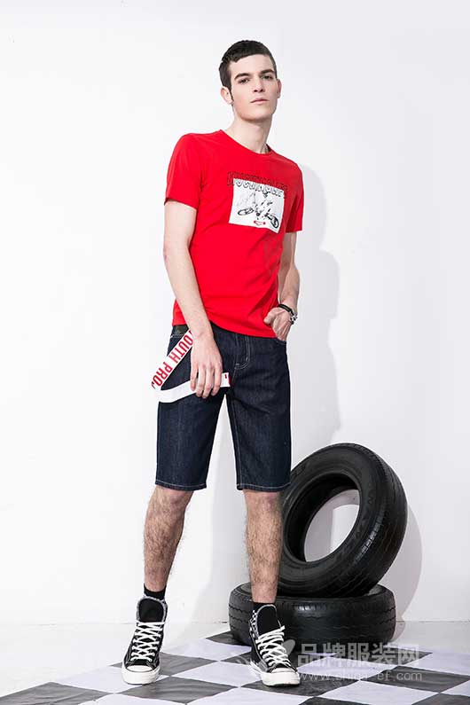夏日最<a   style='text-decoration:underline;'  target='_blank'>時髦</a>的三種顏色 莎斯萊思每一款都很新潮